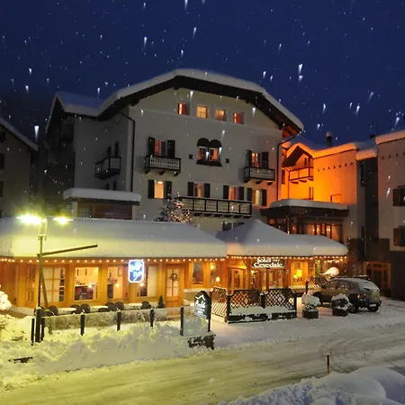 Cevedale Living Romance Hotel-3